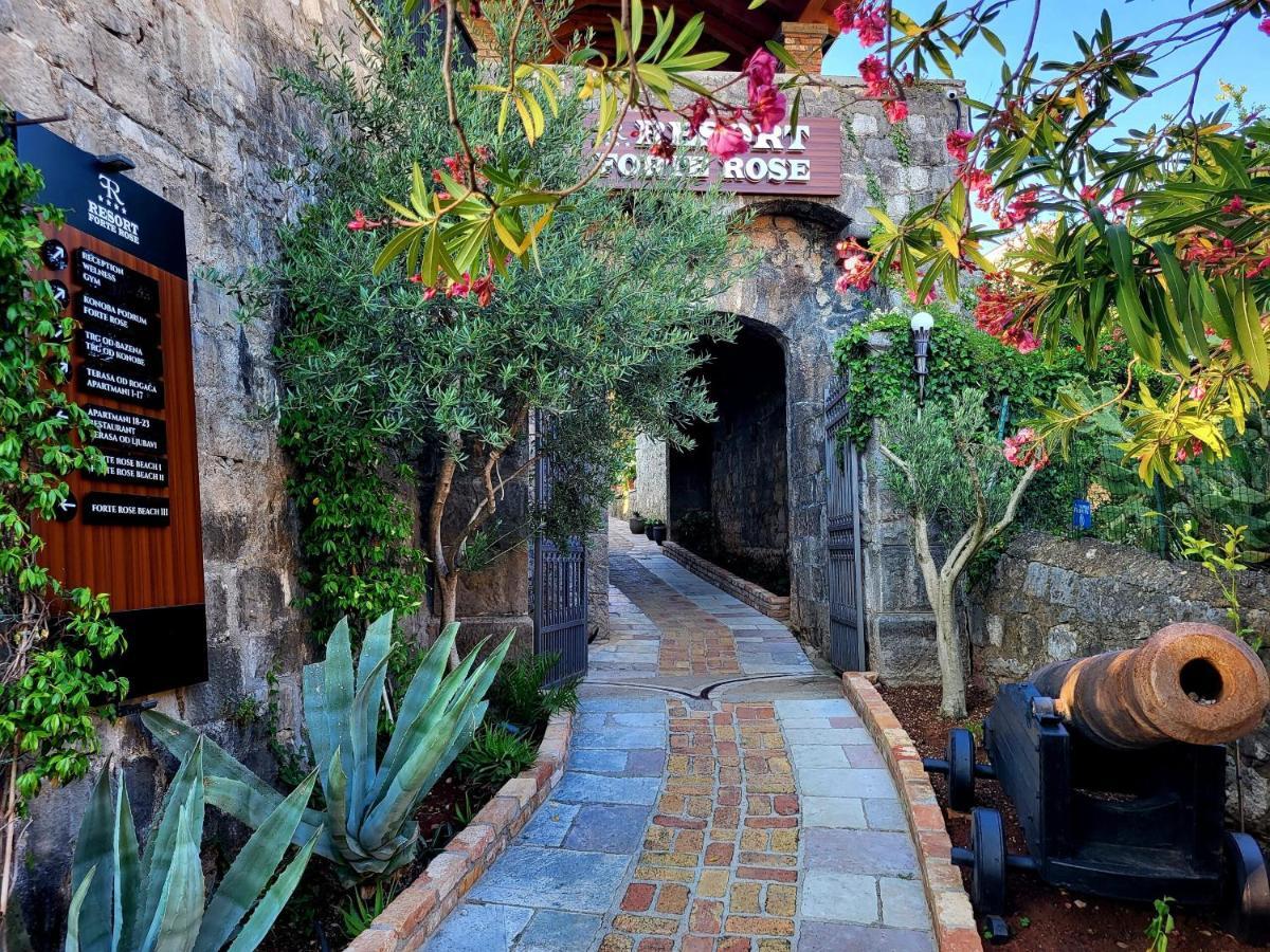 Forte Rose Resort Herceg Novi Esterno foto
